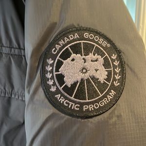 Canada Goose Men’s Size Large Parka with Hood